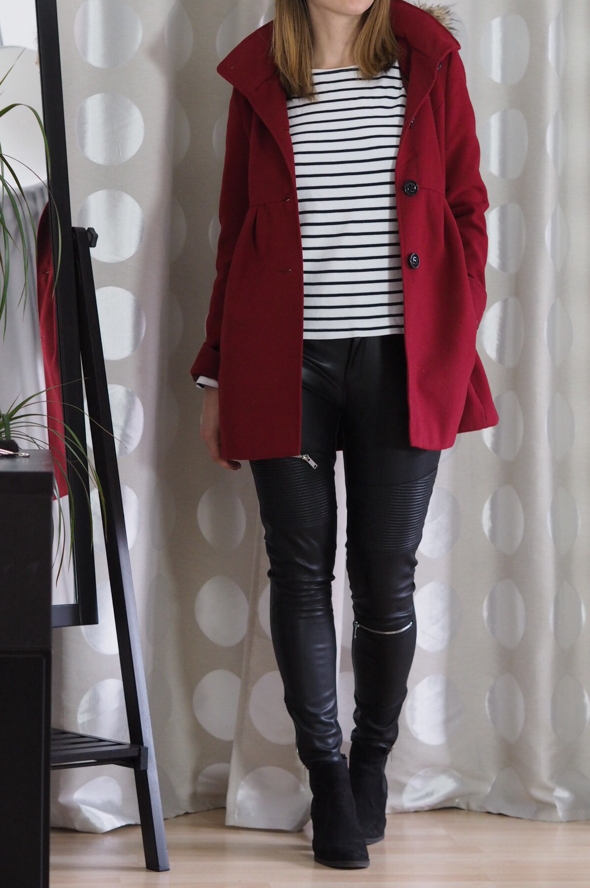Roter Mantel Zara Lederhose Winter Outfit 2016